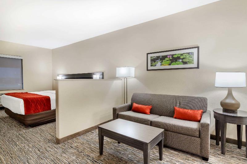 Comfort Inn Orange Area image