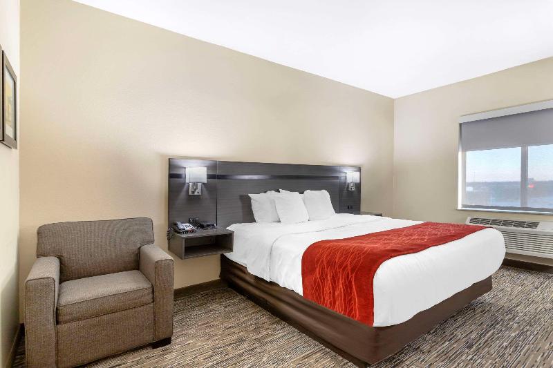 Comfort Inn Orange Area image