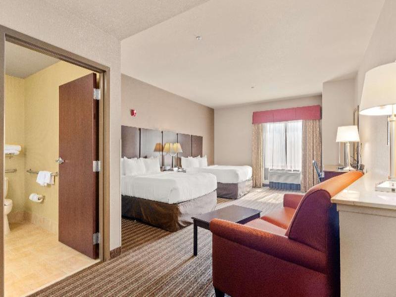 Portland Inn & Suites image