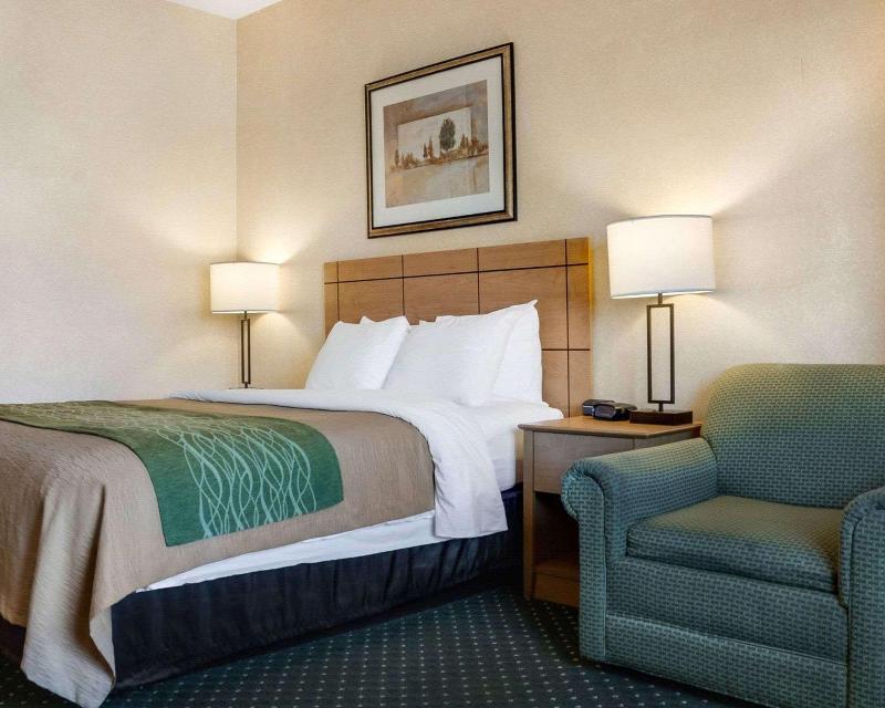 Comfort Inn Jamestown image