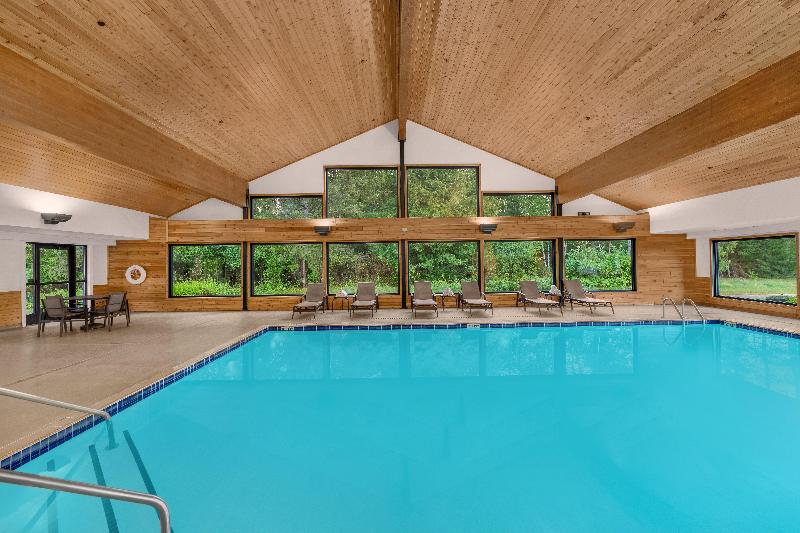 Holiday Inn Express & Suites Hayward image