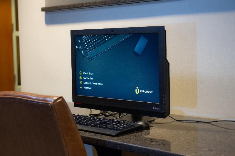 Holiday Inn Express & Suites Hayward image