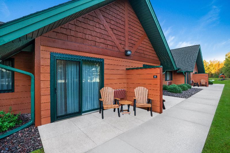 Holiday Inn Express & Suites Hayward image