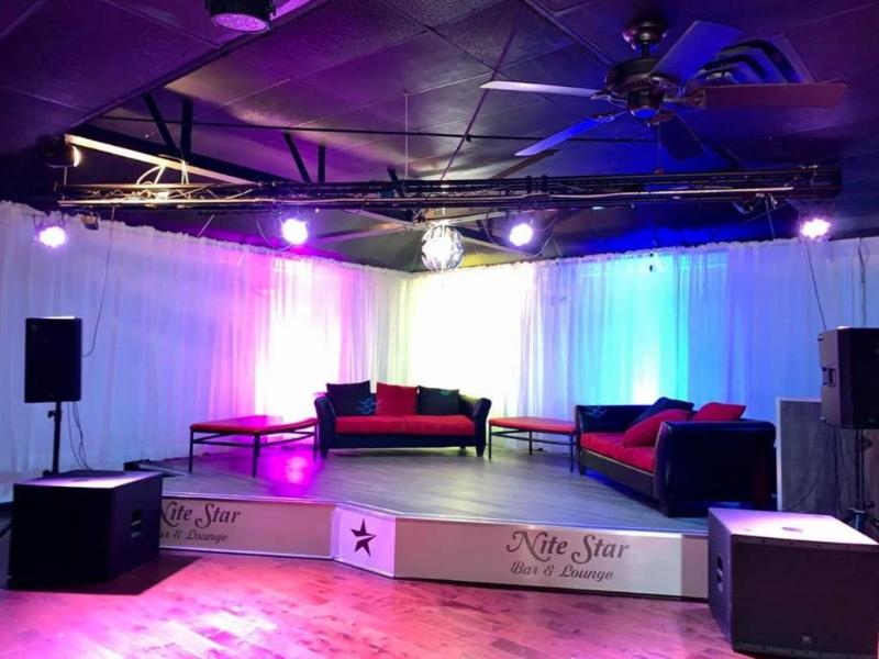 R Nite Star Hotel & Lounge image