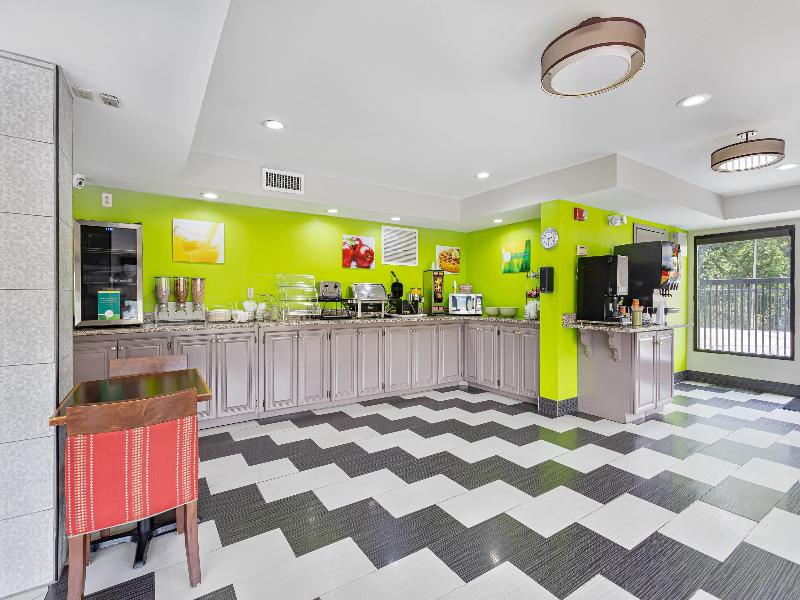 Quality Inn Edmund Pettus Bridge Area image