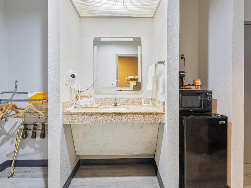 Quality Inn Edmund Pettus Bridge Area image