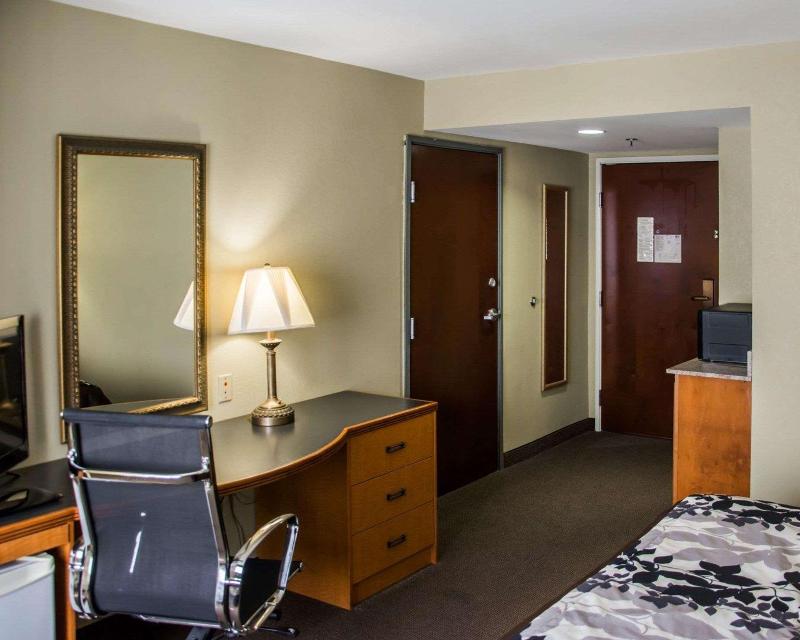 Sleep Inn & Suites Pineville