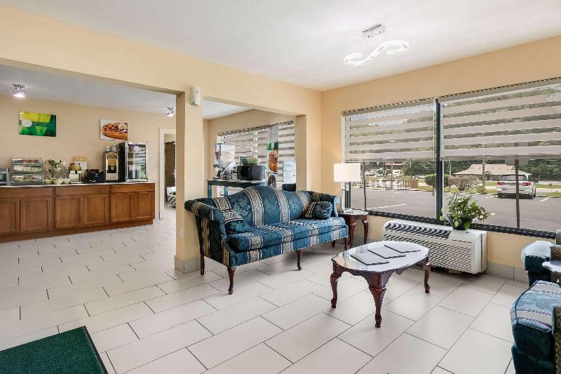 Quality Inn & Suites Mt. Chalet image