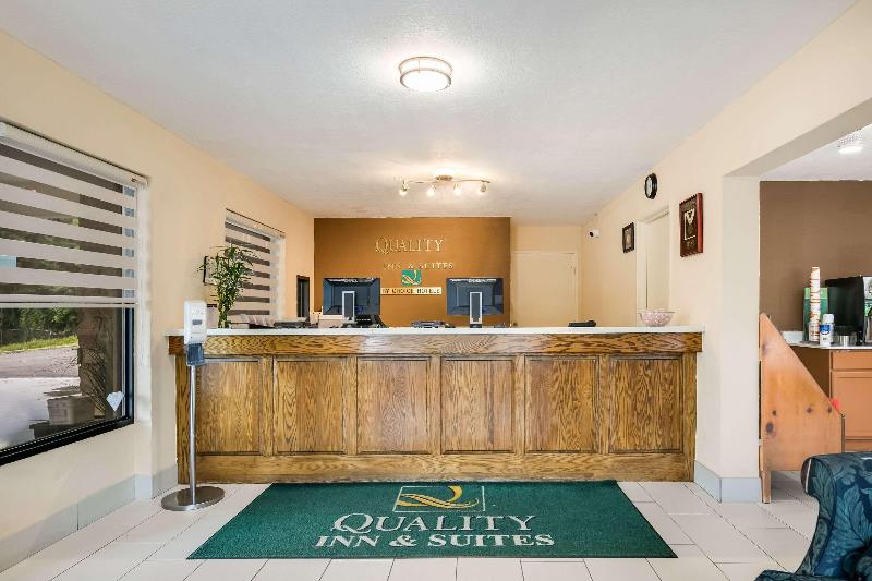 Quality Inn & Suites Mt. Chalet image