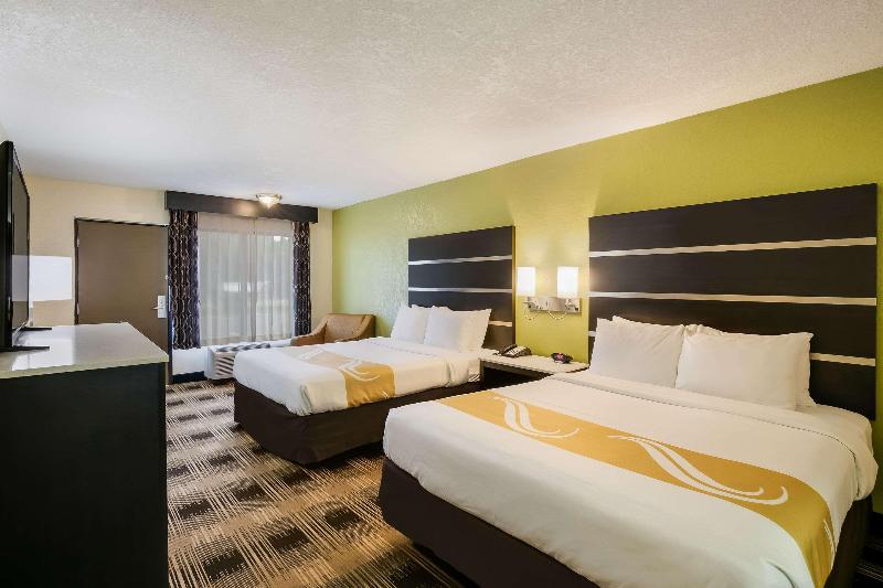 Quality Inn & Suites Mt. Chalet image