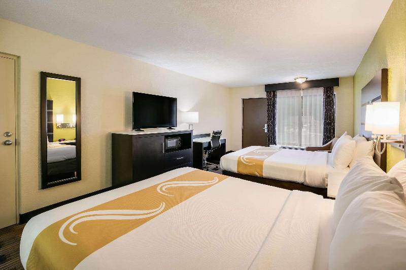 Quality Inn & Suites Mt. Chalet image