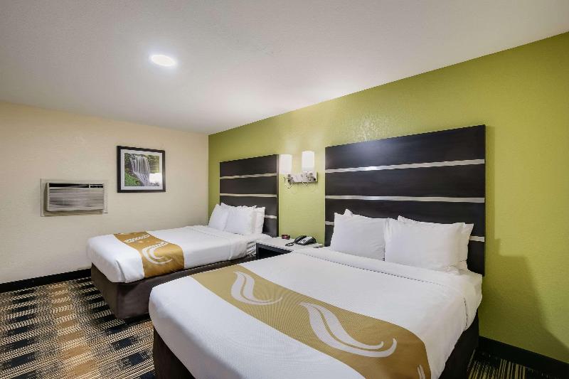 Quality Inn & Suites Mt. Chalet image