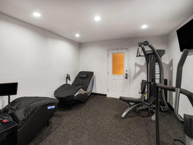 Ramada Bayside Inn and Suites