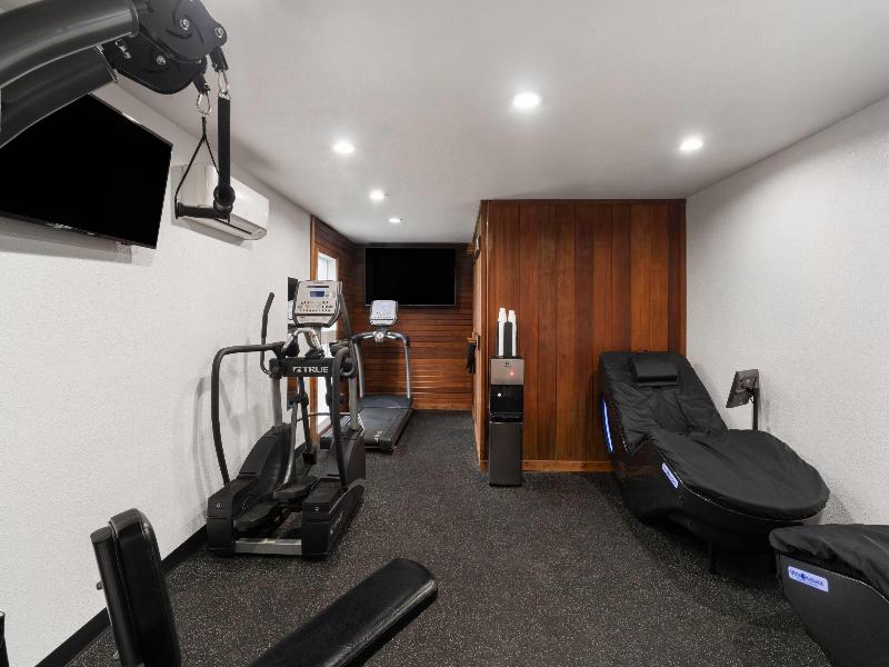 Ramada Bayside Inn and Suites