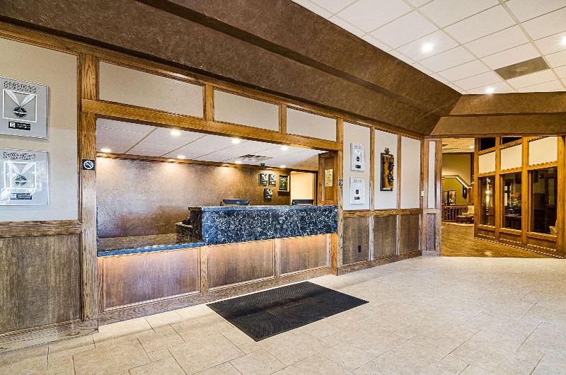 Clarion Inn Garden City Area image