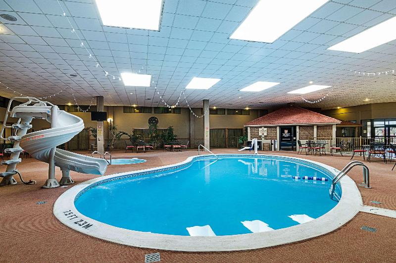 Clarion Inn Garden City Area image