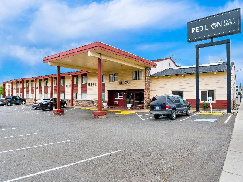 Red Lion Inn & Suites Yakima image