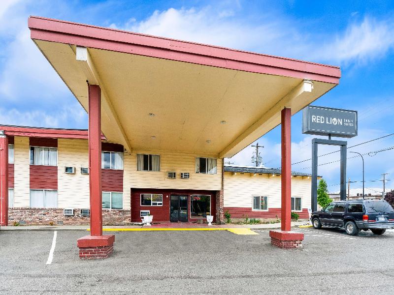 Red Lion Inn & Suites Yakima image