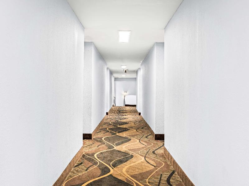 Red Lion Inn & Suites Yakima image