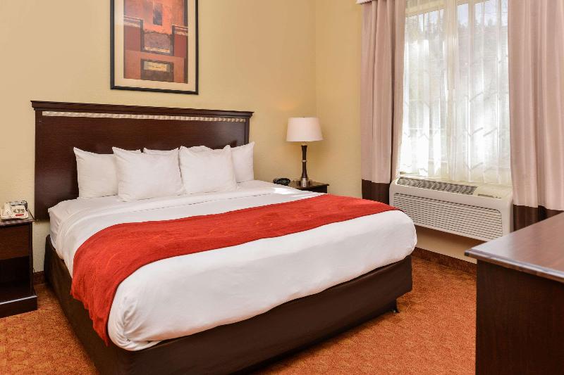 Hotel Comfort Suites Eugene