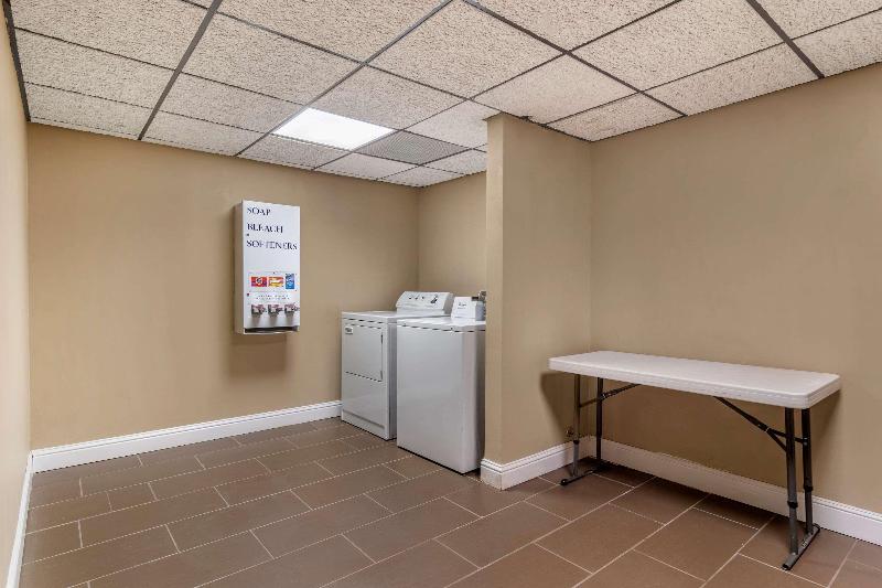 Comfort Inn & Suites Athens North image