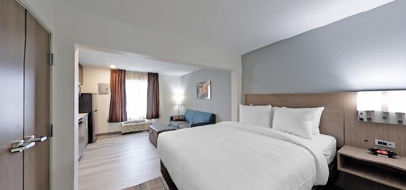 Bed room