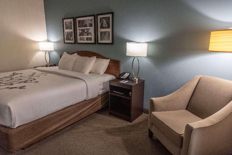 Sleep Inn & Suites Evansville image