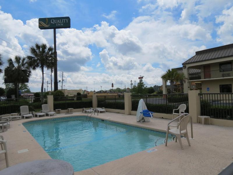 Quality Inn Mobile West Tillmans Corner image