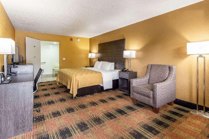 Quality Inn Mobile West Tillmans Corner image