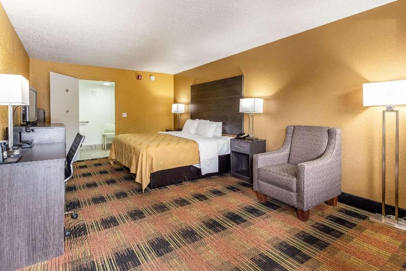 Quality Inn Mobile West Tillmans Corner image