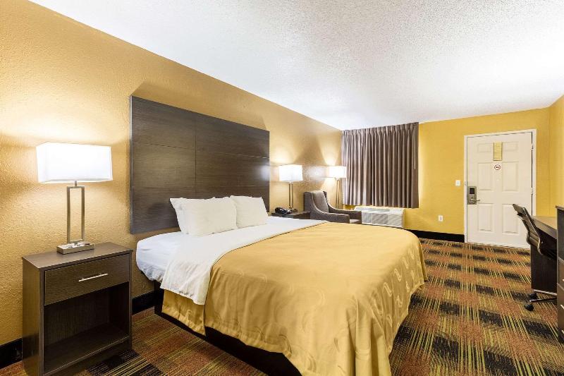 Quality Inn Mobile West Tillmans Corner image