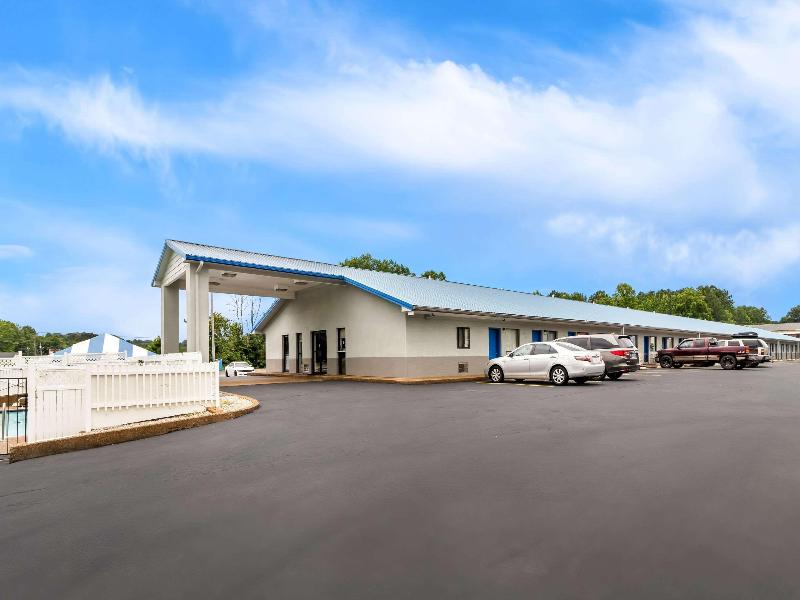 Econo Lodge Milan TN image