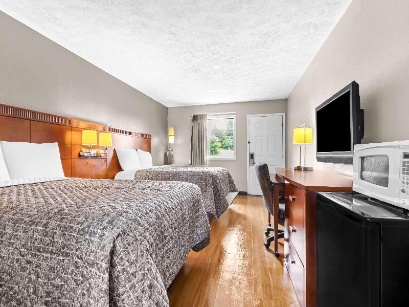 Econo Lodge Milan TN image