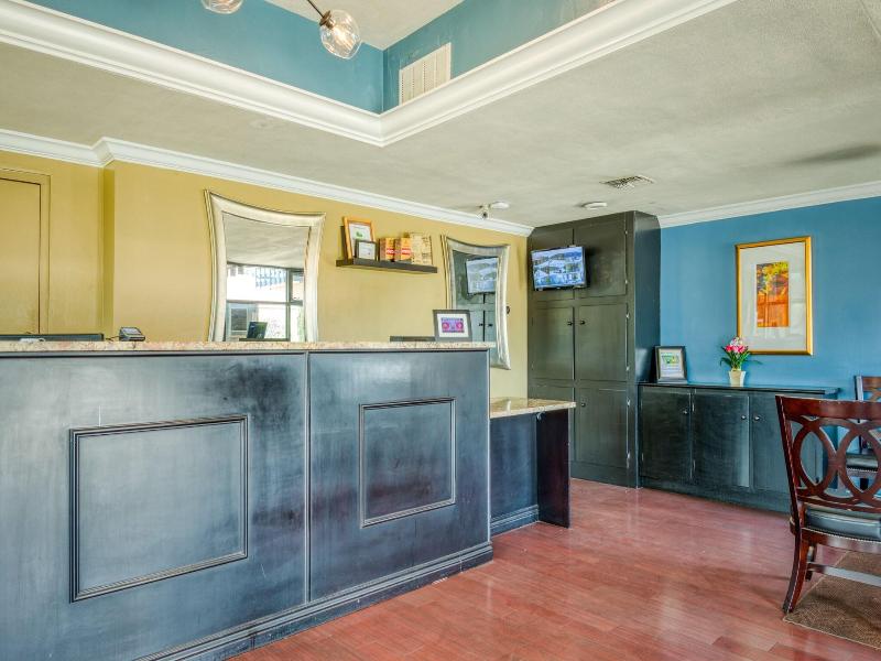 Hotel Belair Orlando Near Florida Mall image