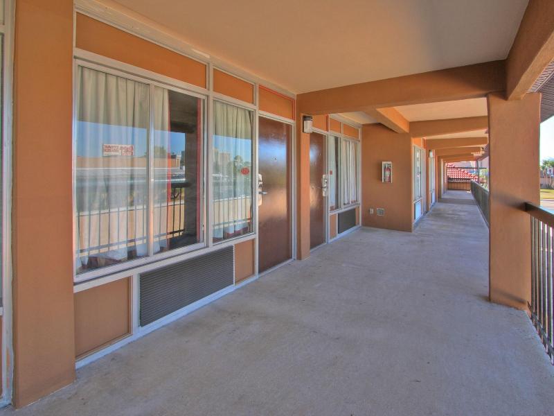 Hotel Belair Orlando Near Florida Mall image