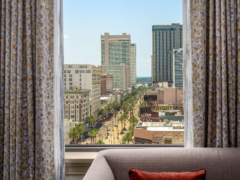 Hampton Inn & Suites New Orleans Canal St. French image
