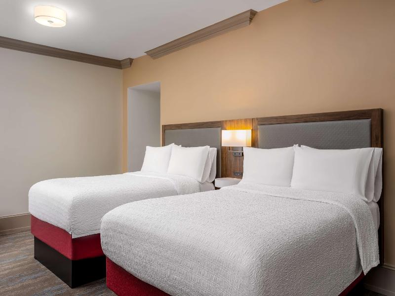 Hampton Inn & Suites New Orleans Canal St. French image