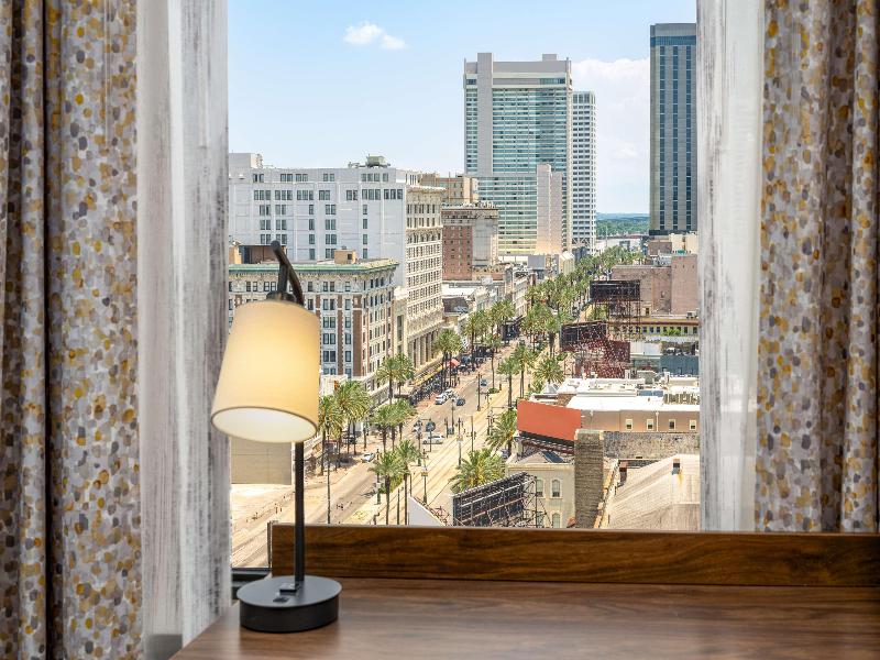 Hampton Inn & Suites New Orleans Canal St. French image