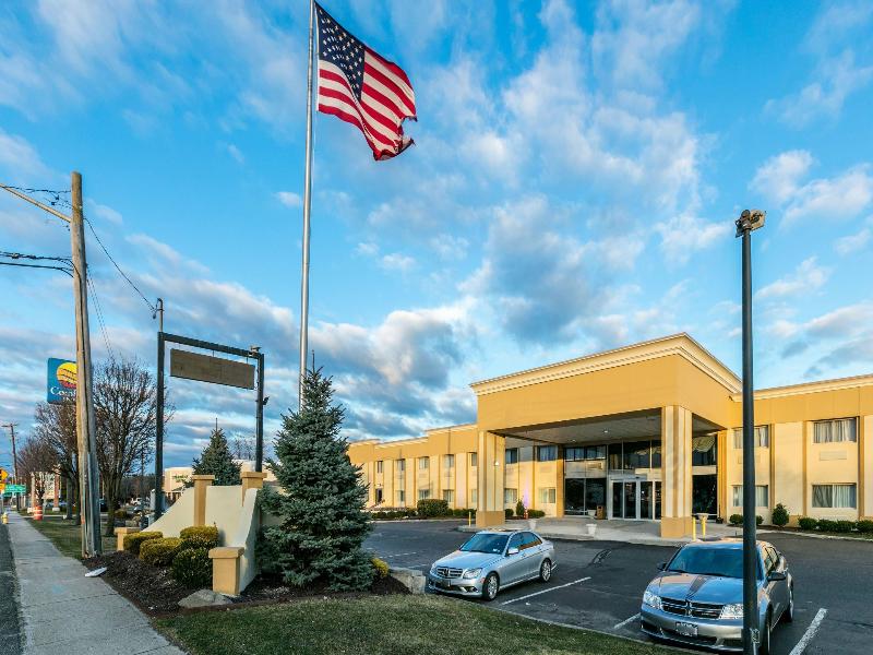 Comfort Inn Long Island image