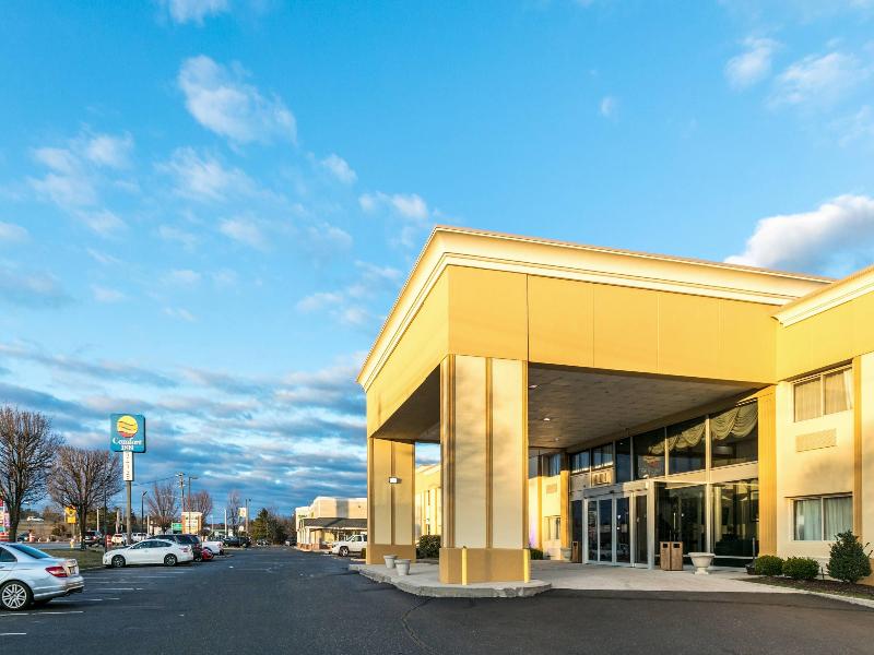 Comfort Inn Long Island image