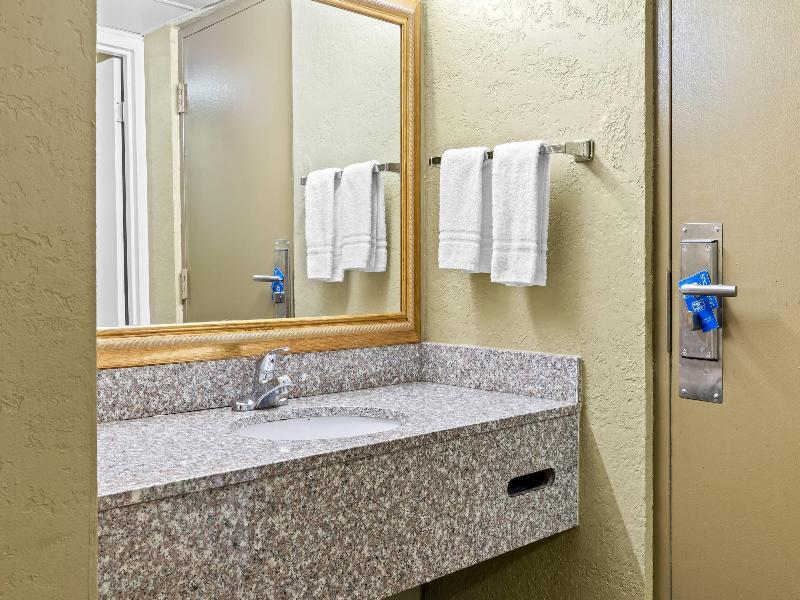 Rodeway Inn Stone Mountain image