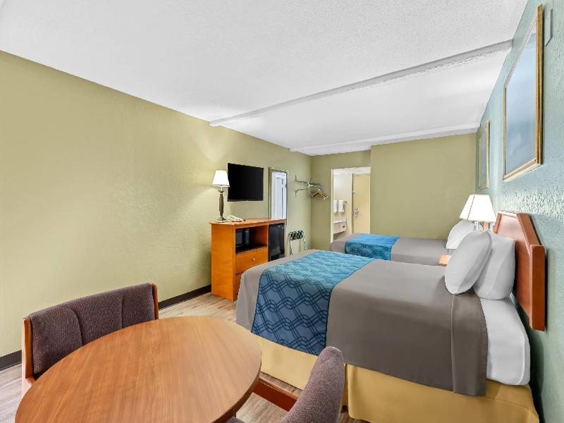 Rodeway Inn Stone Mountain image