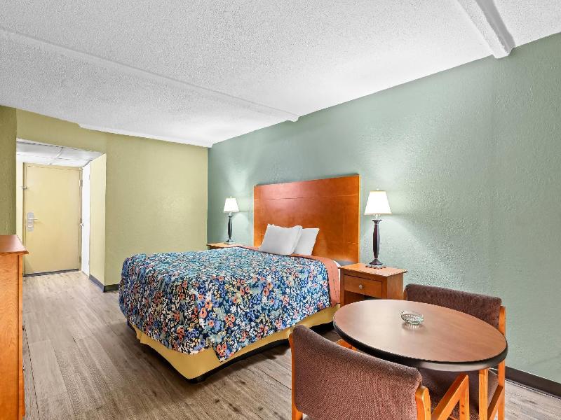 Rodeway Inn Stone Mountain image