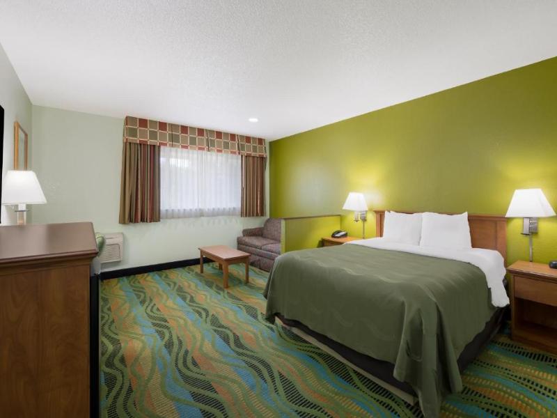 Quality Inn and Suites Medford image