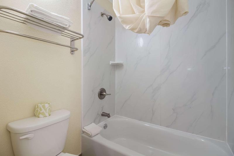 Suburban Extended Stay Hotel Florence image