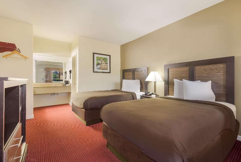 Suburban Extended Stay Hotel Florence image