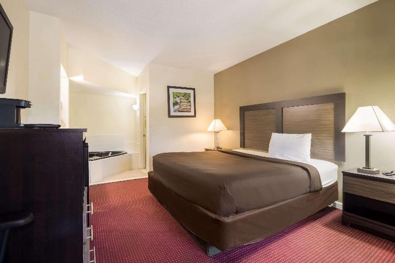 Suburban Extended Stay Hotel Florence image