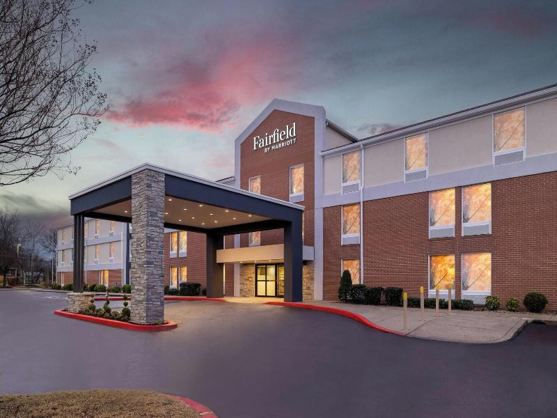 Fairfield by Marriott Inn & Suites Clinton image