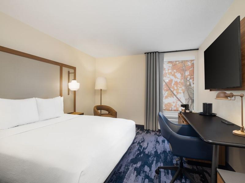 Fairfield by Marriott Inn & Suites Clinton image