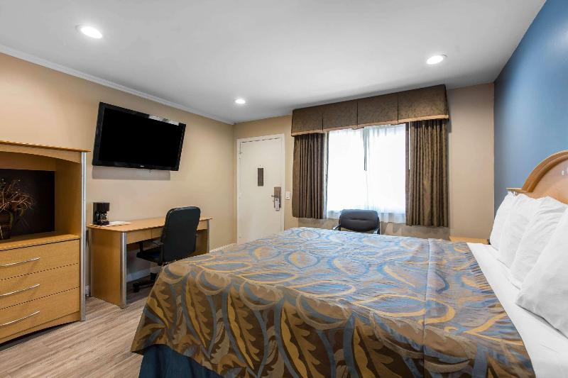 Rodeway Inn Escondido Downtown image